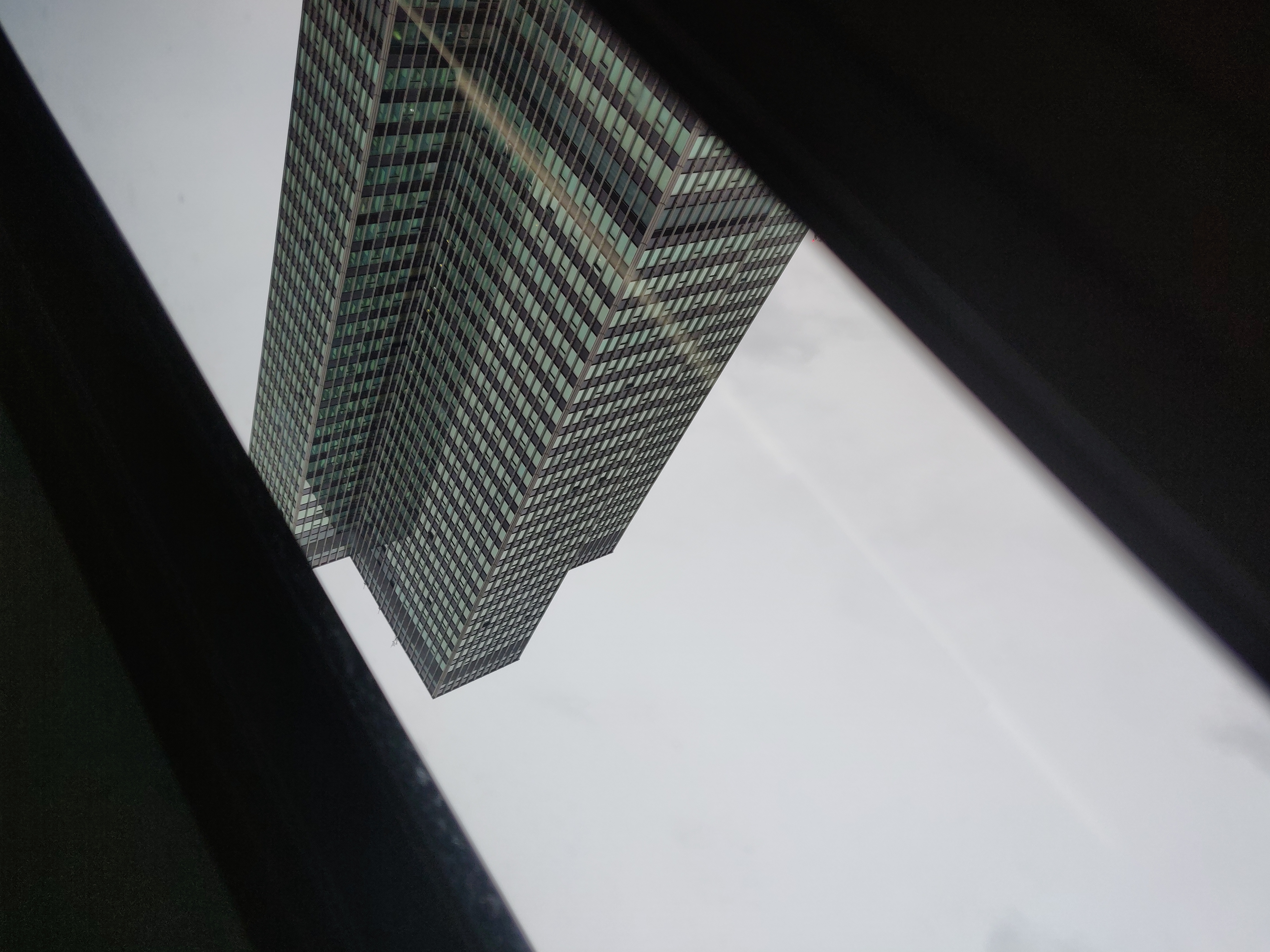 skyscraper-from-bus